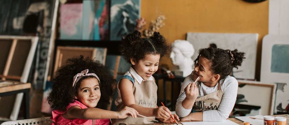 Como cuidar de cabelo cacheado infantil? Dicas incríveis! Como cuidar de cabelo cacheado infantil? Dicas incríveis!